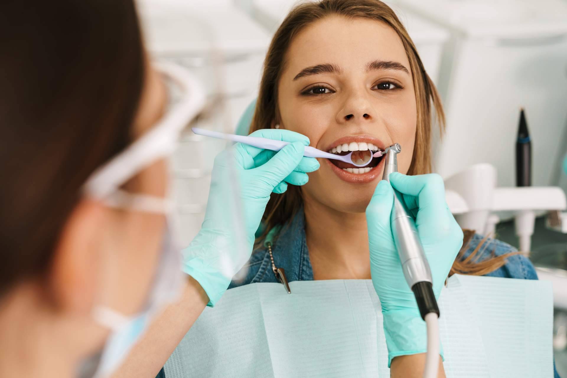 ¿Por qué es importante ir al dentista antes de tener síntomas? Clínica Dental Sandra Calvo