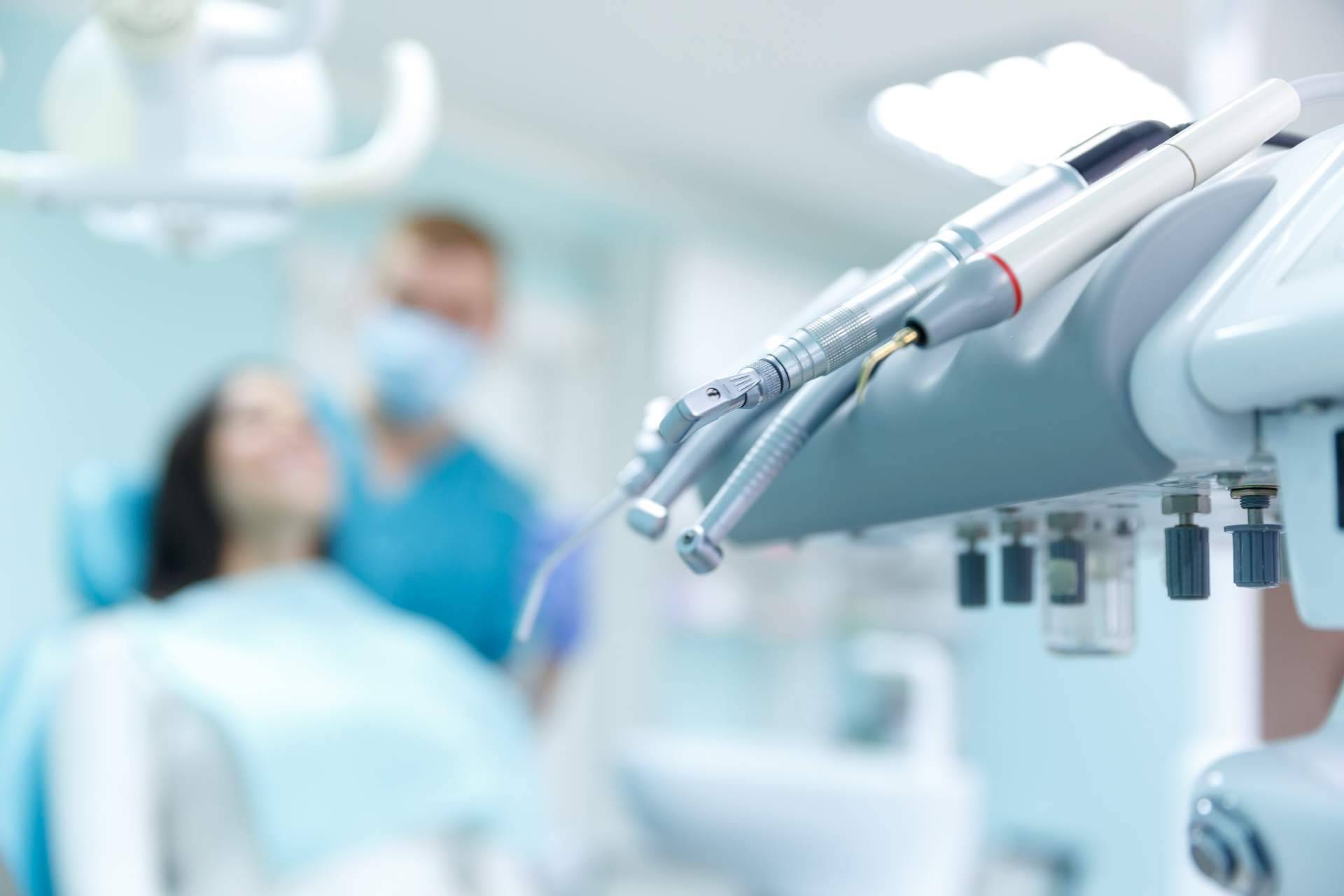 ¿Por qué es importante ir al dentista y mantener una buena salud bucal?, según la Clínica Dental Alberto Rodríguez