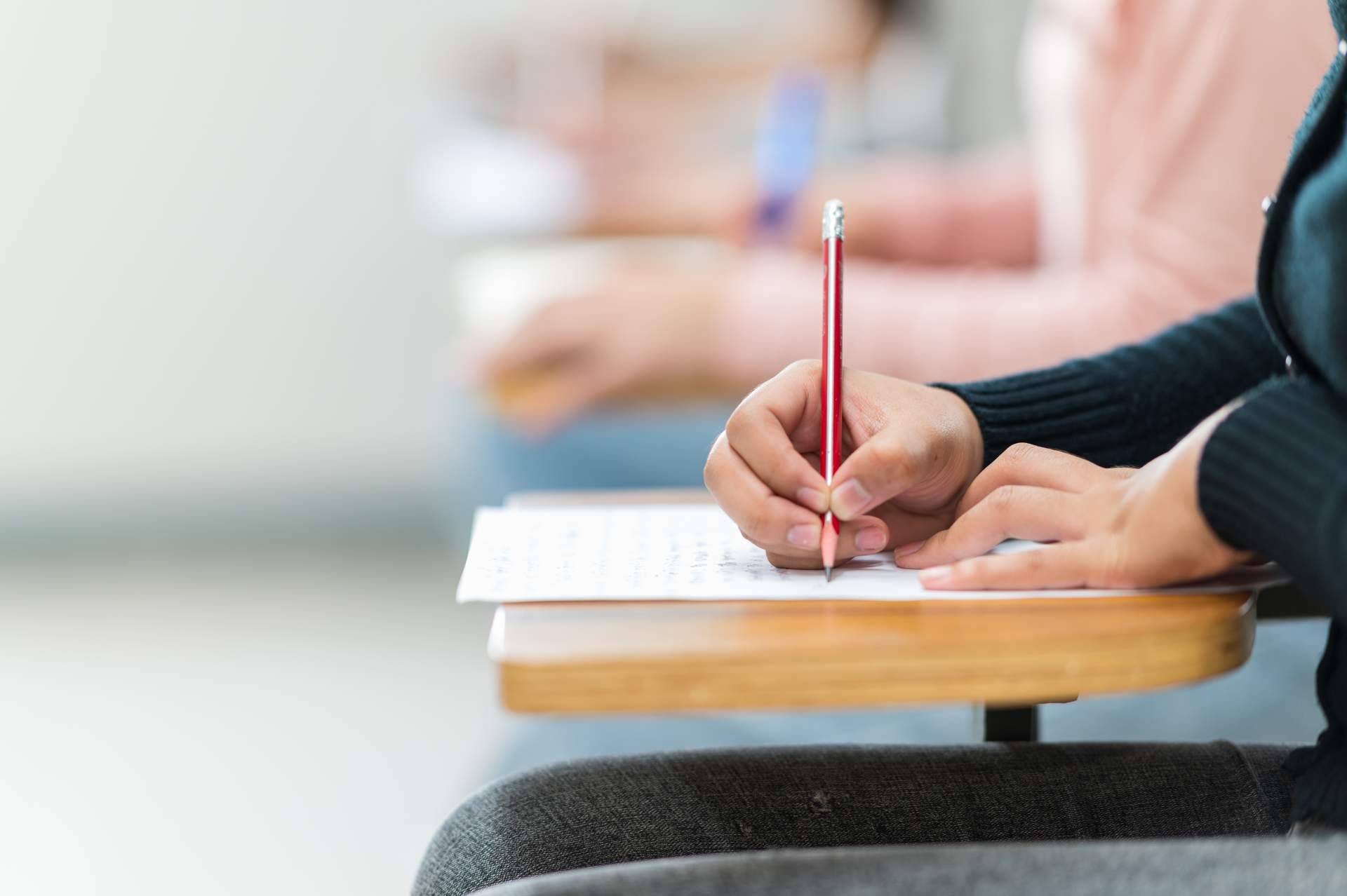 Preparar las oposiciones de Correos con una academia y los principales beneficios