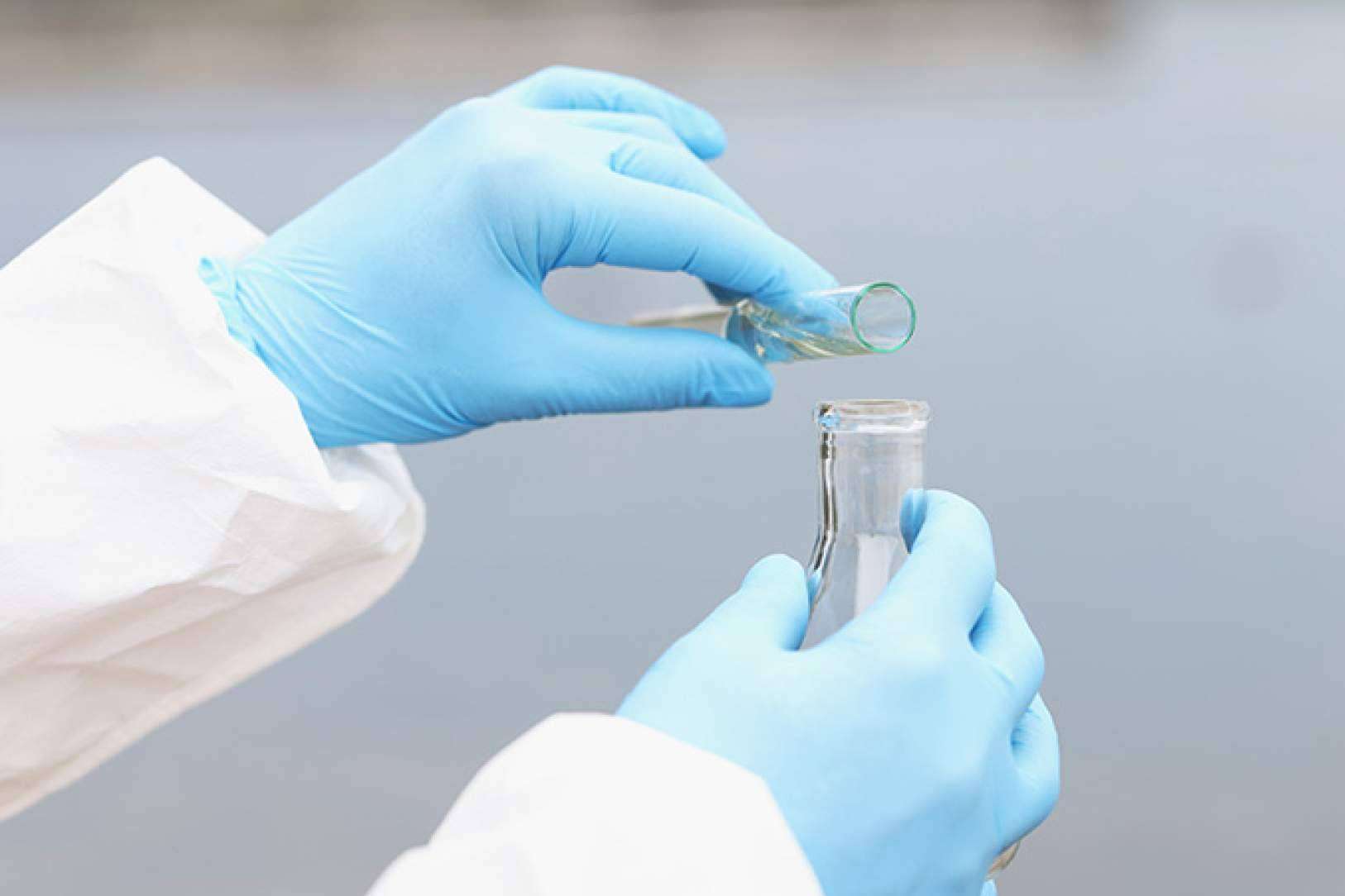 Análisis de agua con Laboratorios Diama