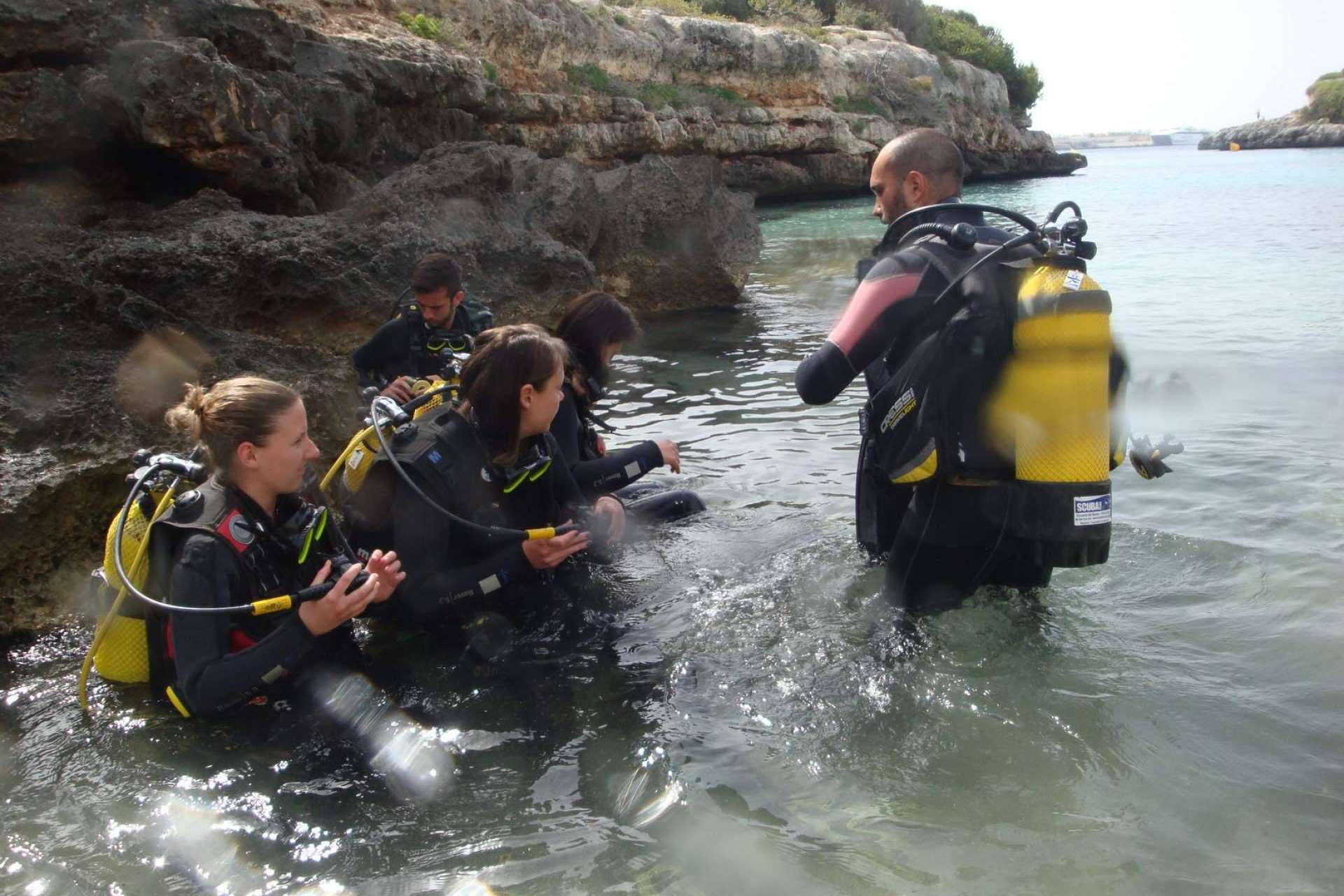 Cursos de perfeccionamiento de buceo, con Scuba Plus