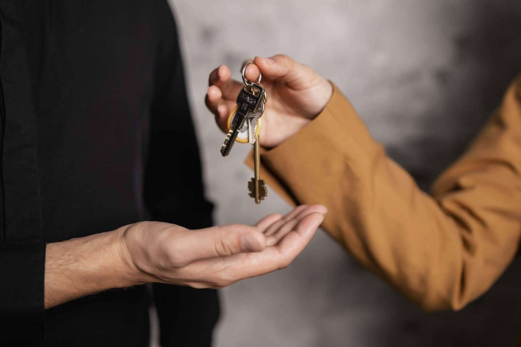 ¿Cuáles son las razones para elegir un alquiler de temporada en comparación al alquiler de vivienda?