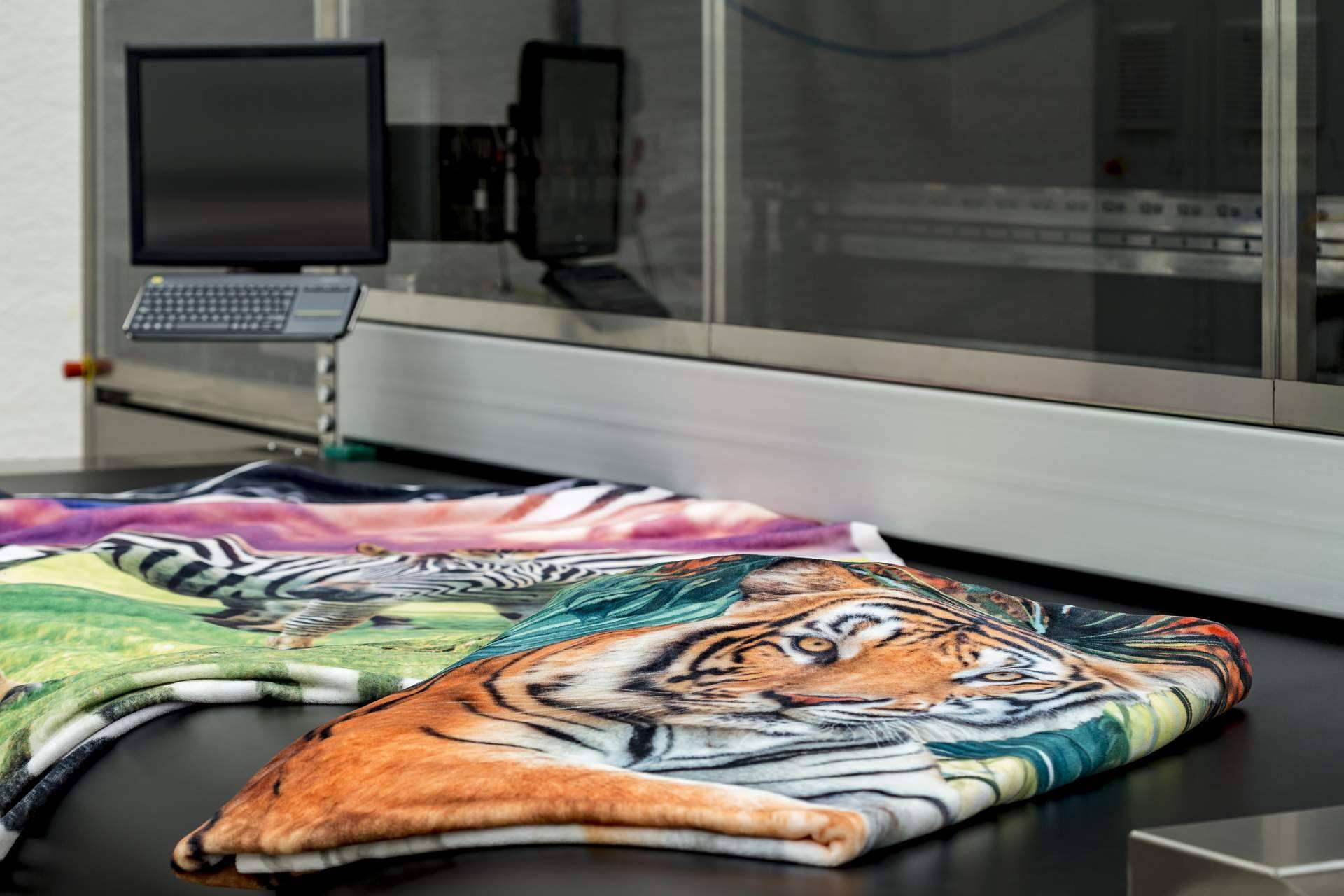 Maquinaria para la impresión digital textil en España, de la mano de KERAjet