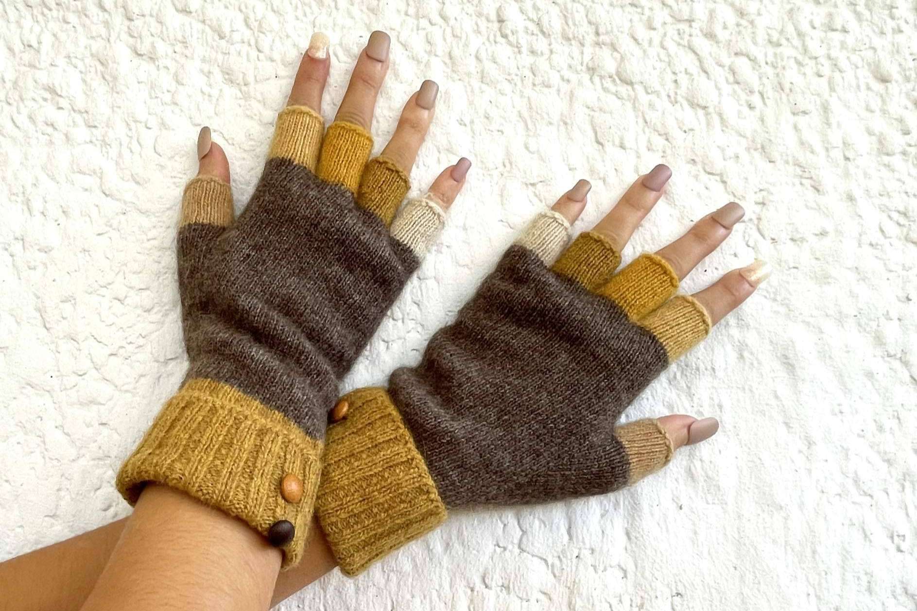 Los guantes sin dedos de Santacana, mitones
