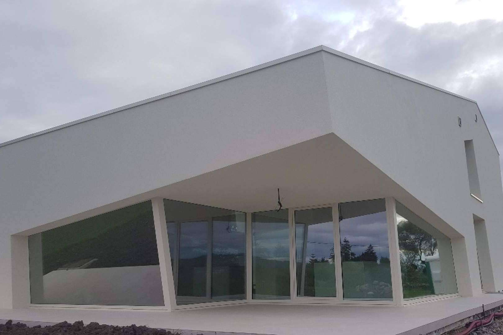 Pando Arquitectos y su vivienda autosuficiente