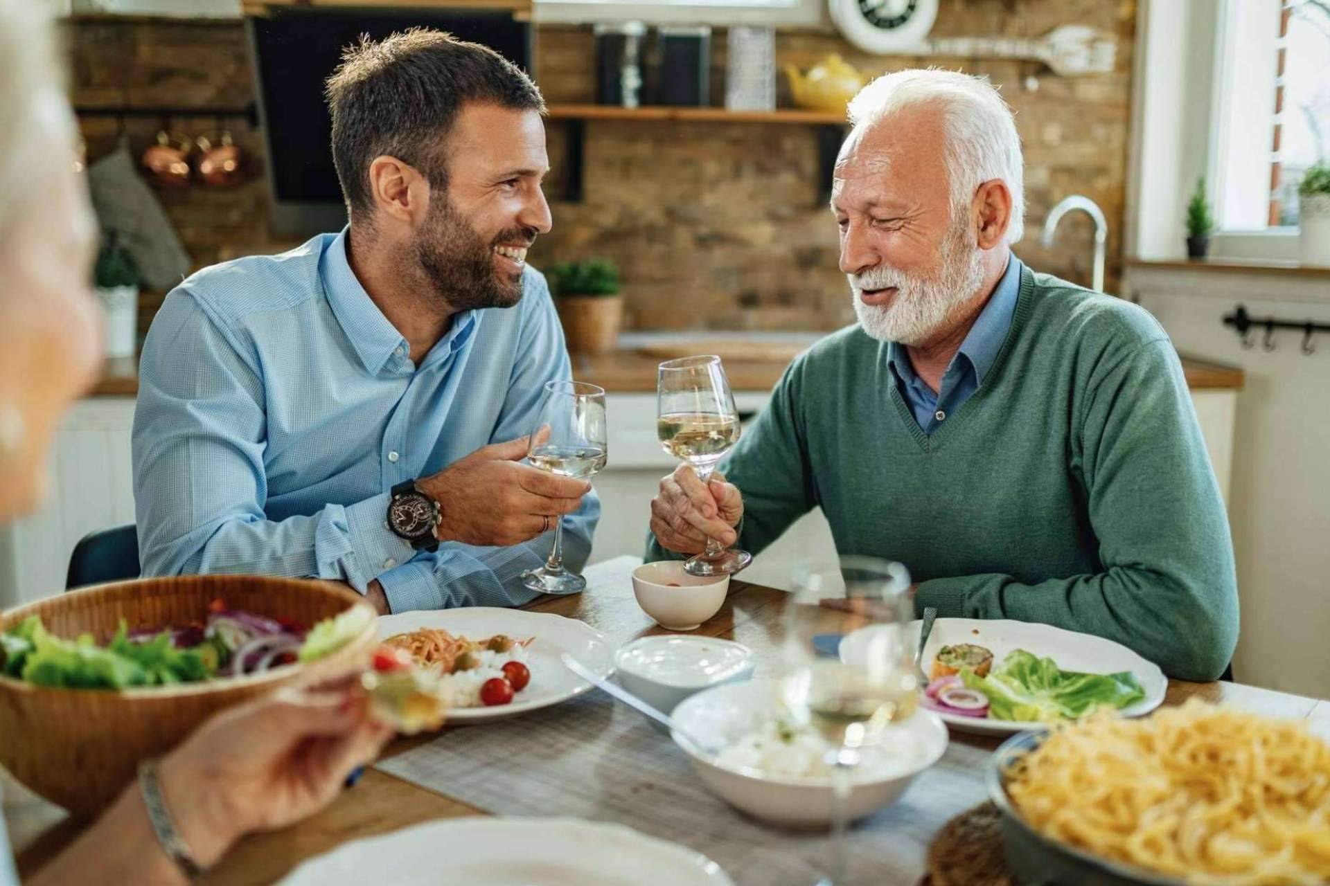 ¿En qué se basa el concepto de complemento de maternidad para hombres?