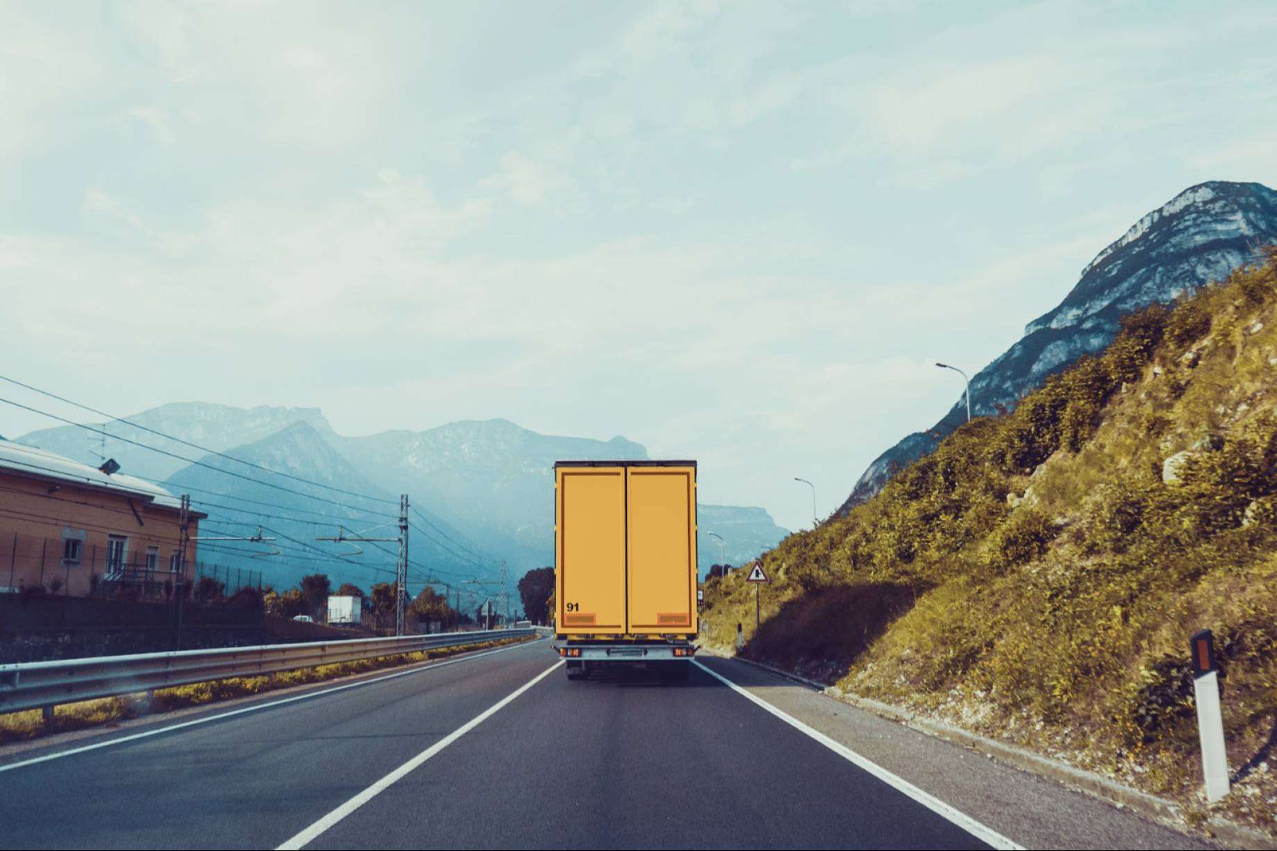 Gestión de transporte TMS. ¿Qué es y cómo beneficia a la logística?