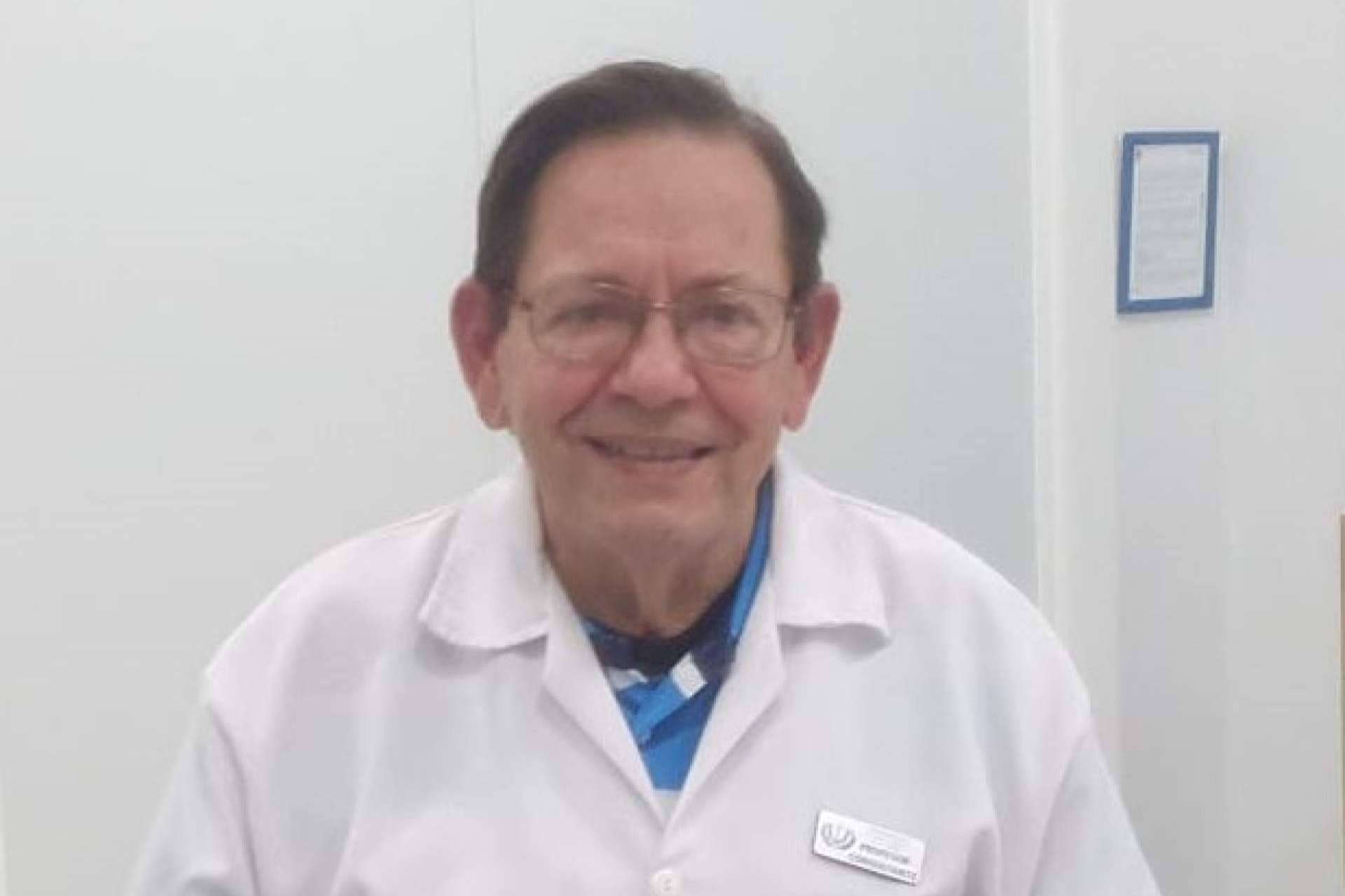 El paciente tiene derecho a decidir operar su hernia inguinal sin mallas.