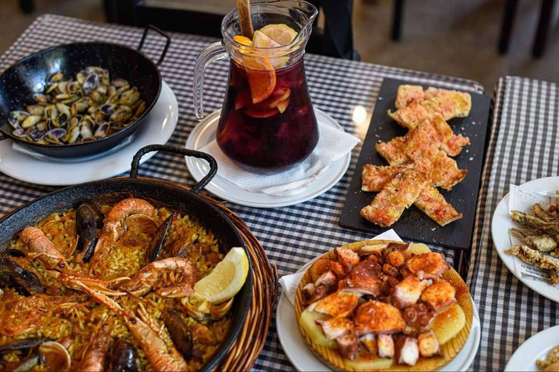 Pasa Tapas, un lugar único en la Barceloneta para disfrutar de auténticas tapas