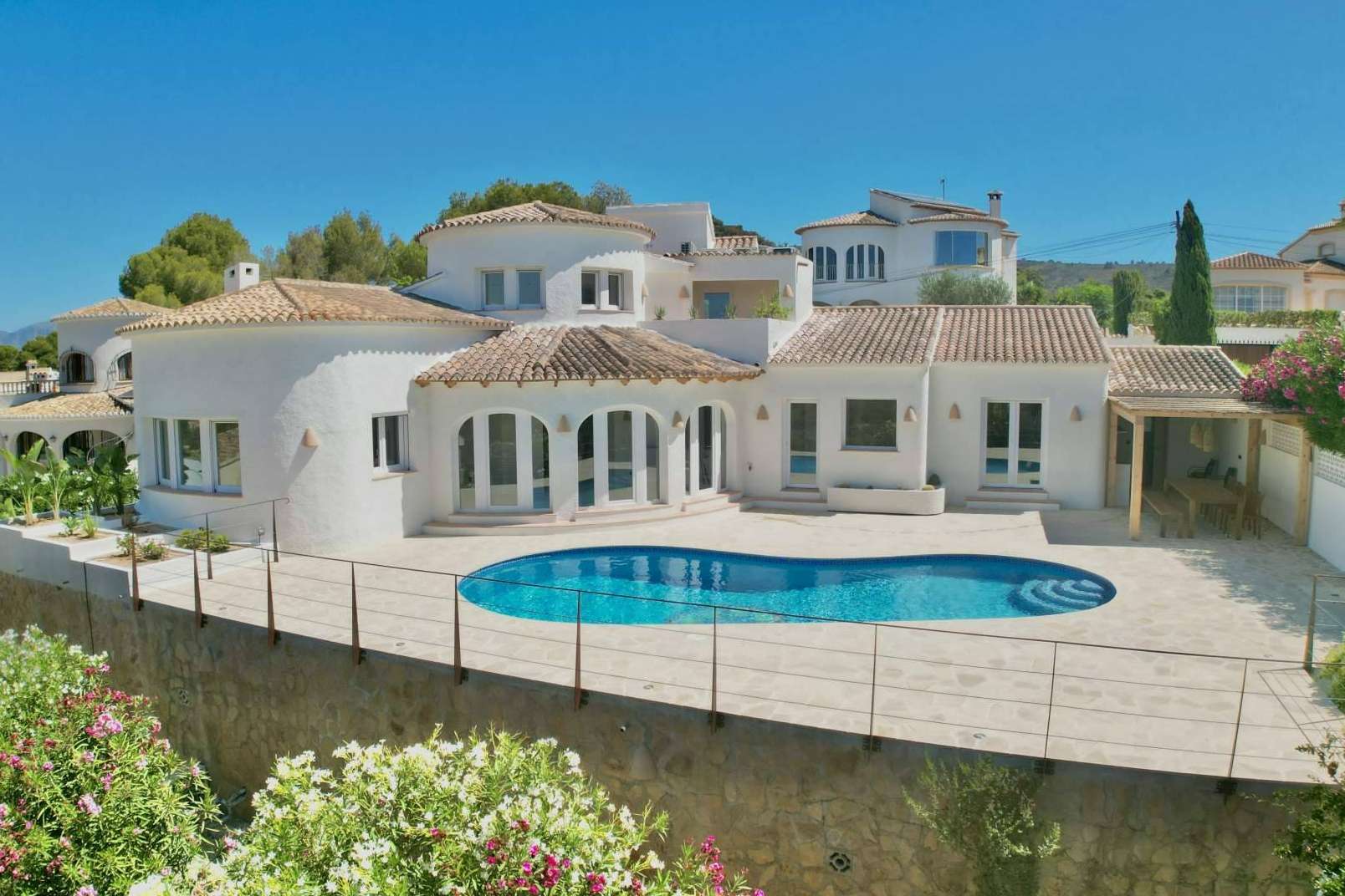 MG Villas Luxury Property, el asesor inmobiliario perfecto para vender y comprar villas de lujo en Javea