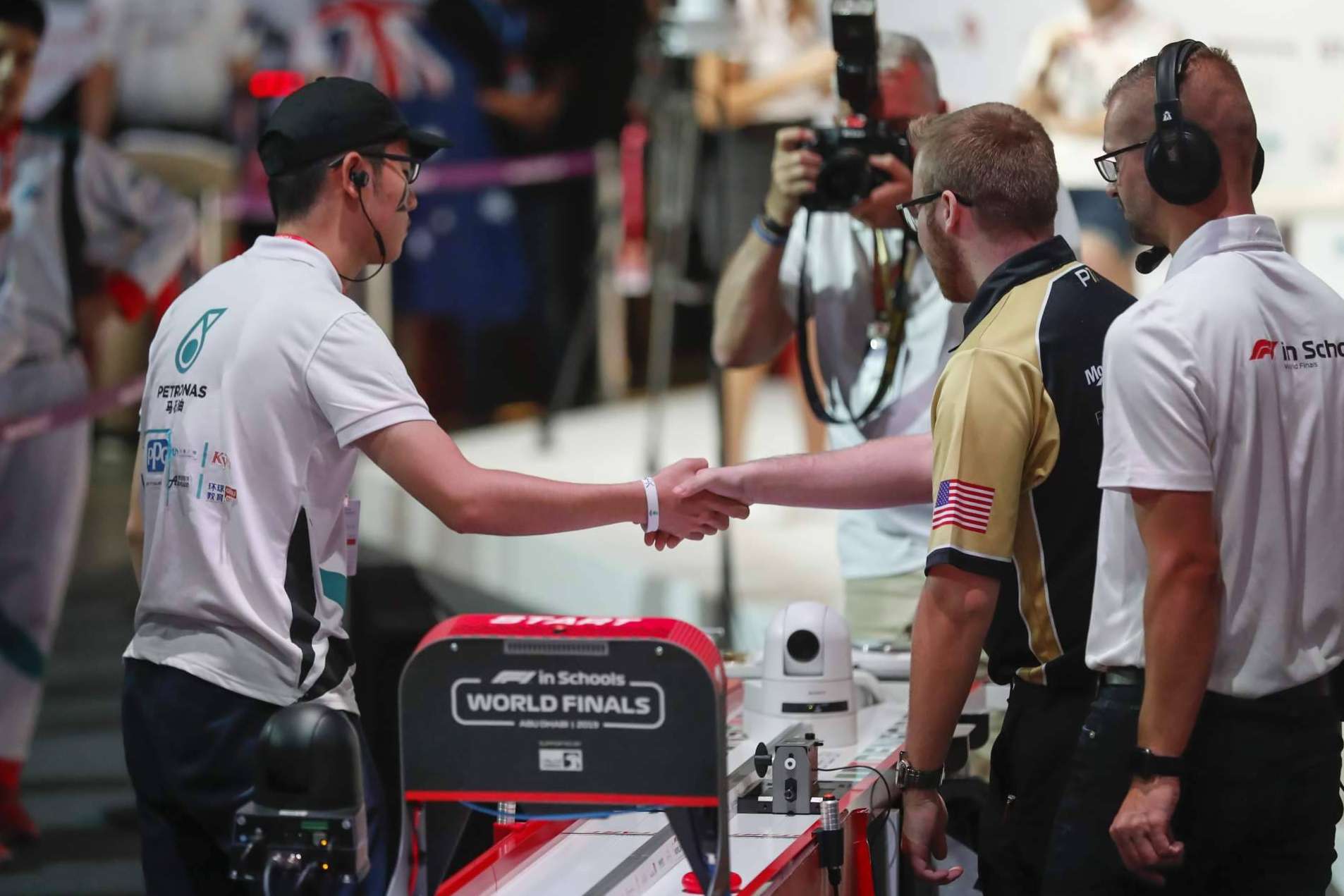F1 in Schools y Attendo unen fuerzas para inspirar a los futuros líderes tecnológicos