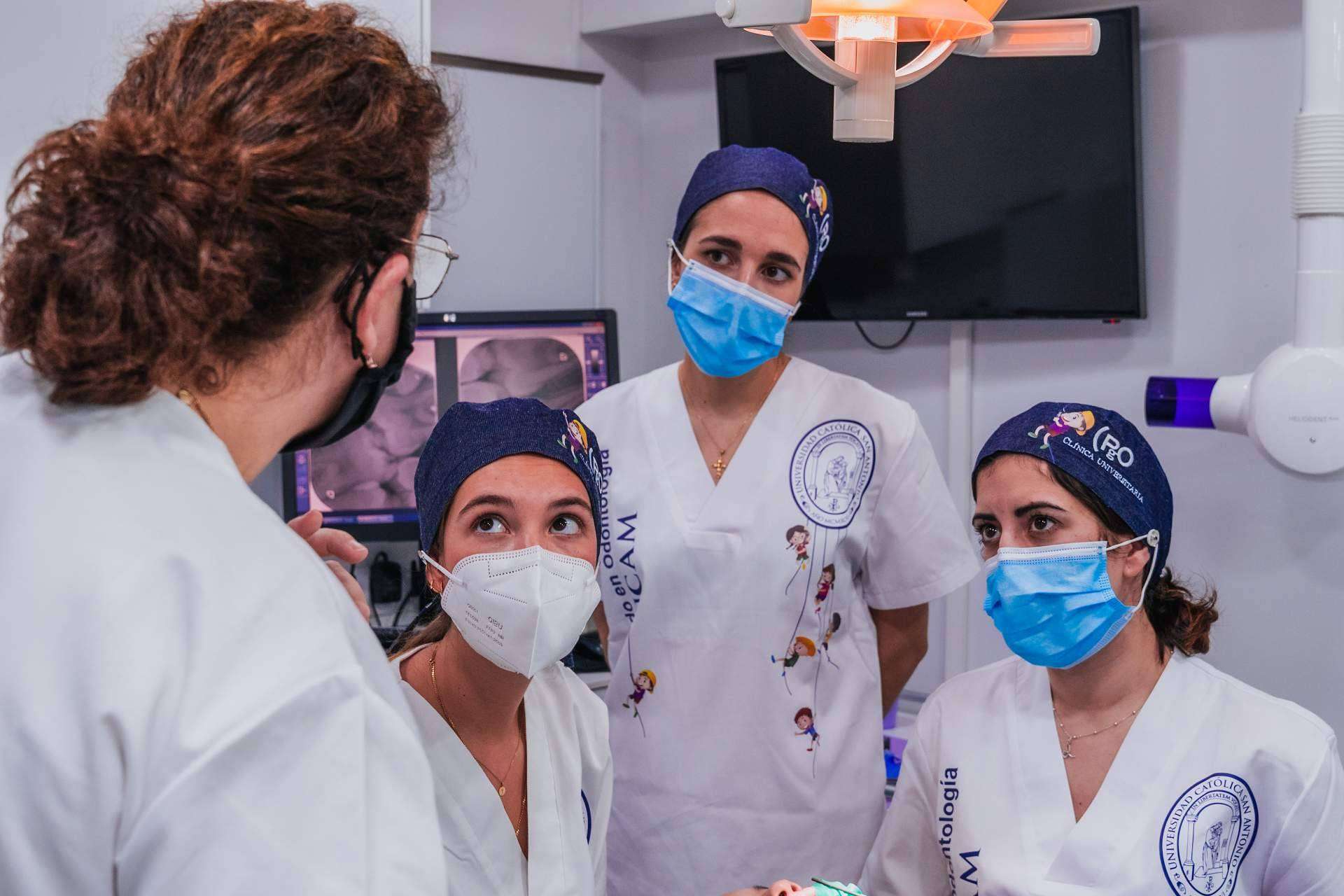 Odontopediatría con PgO UCAM