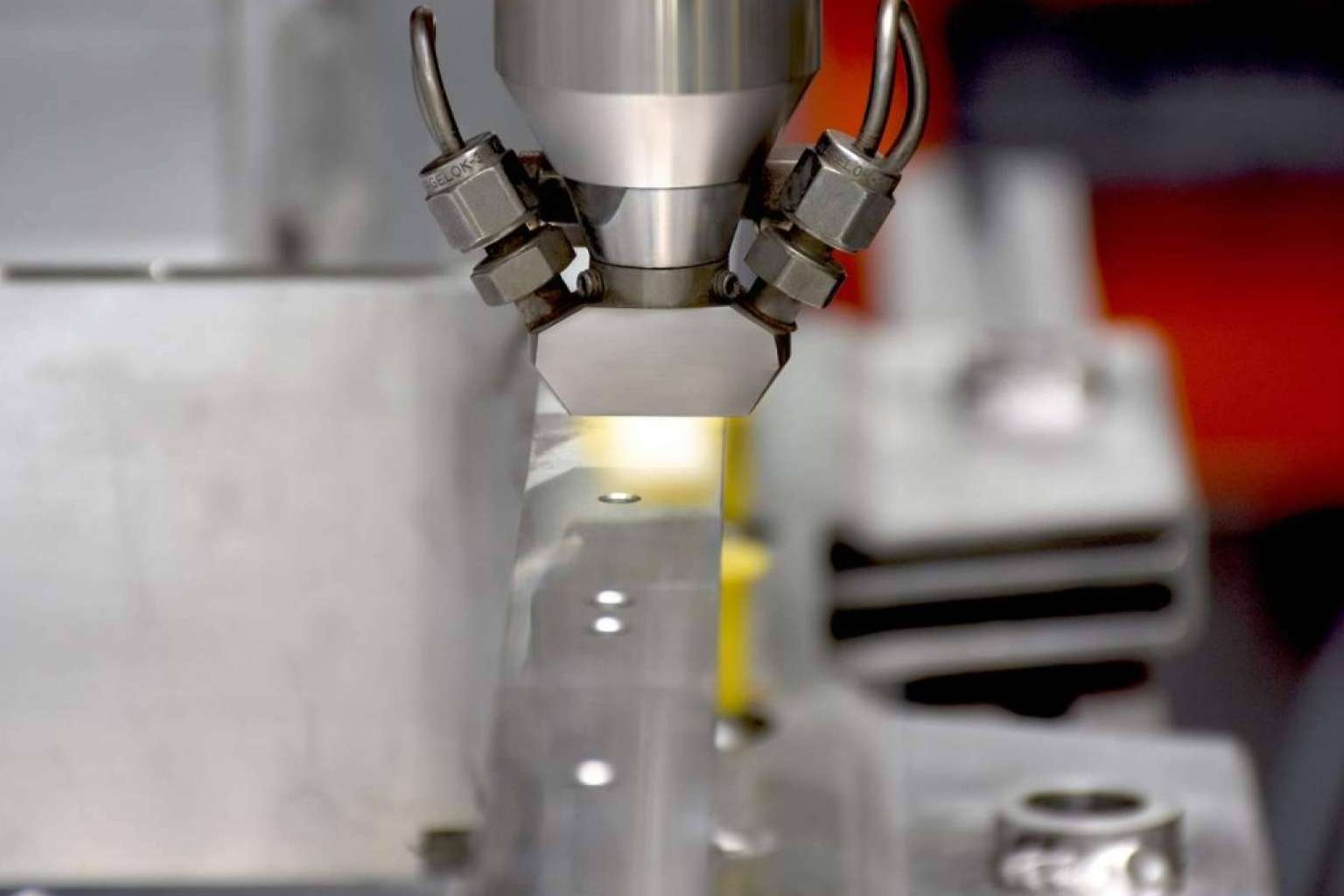 Aplicaciones de tratamiento con plasma sobre los metales para uso industrial
