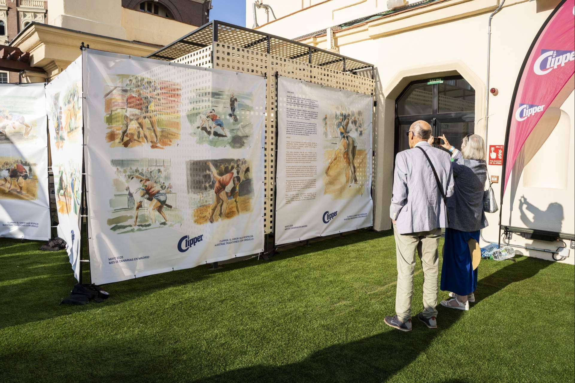 La cultura canaria toma Madrid; Clipper presenta la exposición exclusiva de Ciro Miró sobre Lucha Canaria