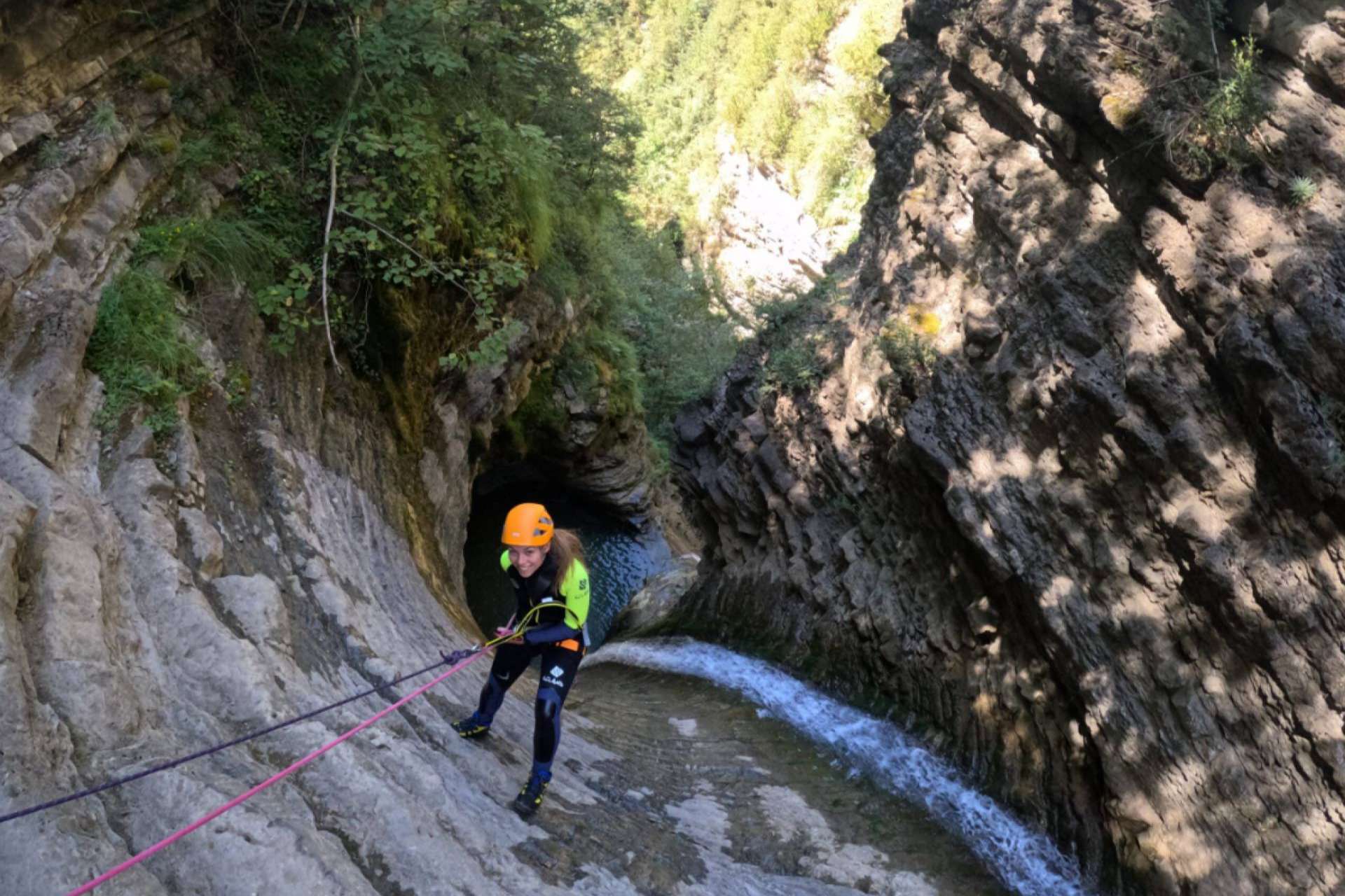 Vía Ferrata Sorrosal, Barranco Gorgol y barranquismo en Ordesa; guía de aventura en el Pirineo Aragonés