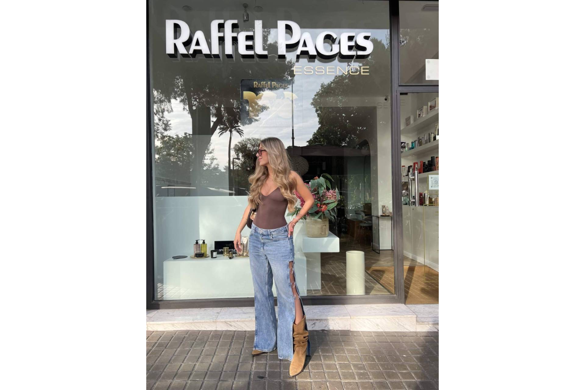 Cabellos Brunettes y uñas efecto Naked son las tendencias para otoño de Raffel Pages