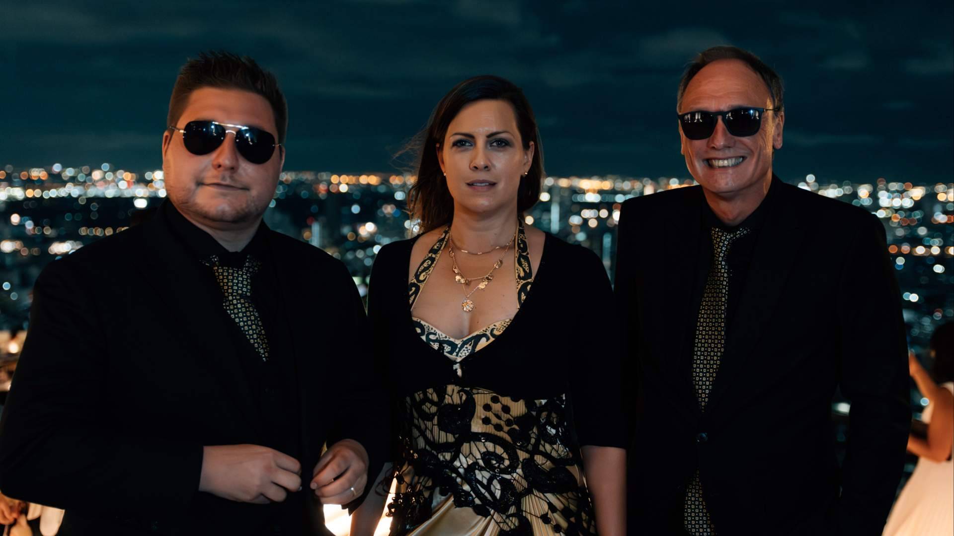 De empresarios a cineastas galardonados, Winfried Vogt y Christina Paap triunfan con 'Mission Undercover'