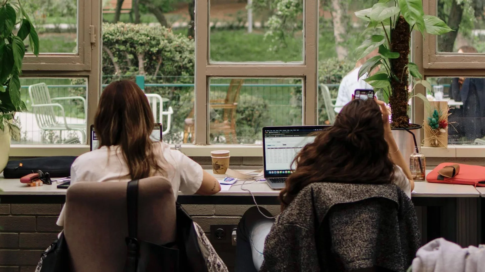 ¿Puede un coworking convertirse en el centro de trabajo de una empresa? Català Reinón Abogados responde